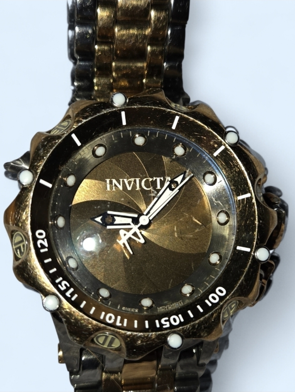 Invicta Reserve Venom Shutter Model 36585 Swiss Ronda 5050.C Quartz Chronograph - Picture 7 of 9